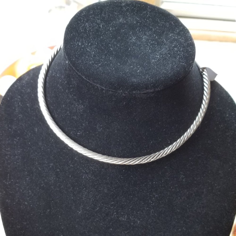 BOUTIQUE COLLECTION Choker Necklace